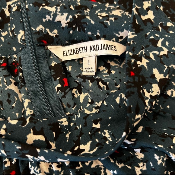 ELIZABETH & JAMES High-Neck Print Blouse - Picture 12 of 12